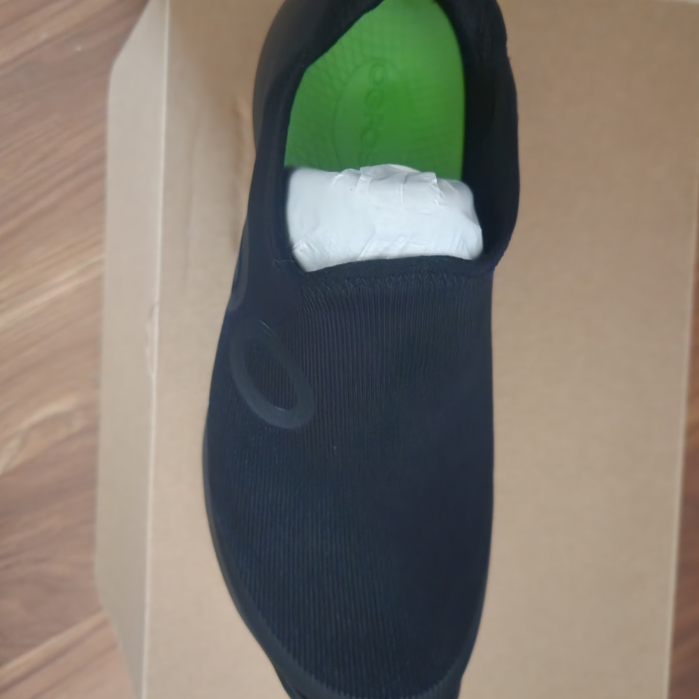 OOFOS Black Athletic Shoes